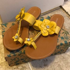 Bamboo Yellow flower 🌼 flats